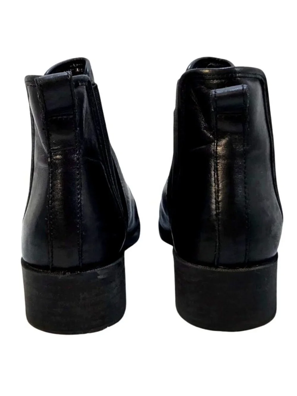Steve Madden Black Chelsea Boots Leather Upper Size 8M Women’s